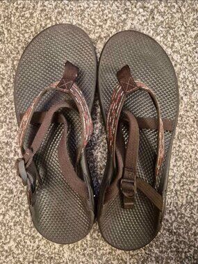 Chacos- women's 11